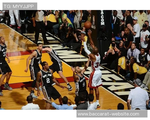 太阳队第三节发力净胜马刺13分成功反超6分迎接决胜时刻