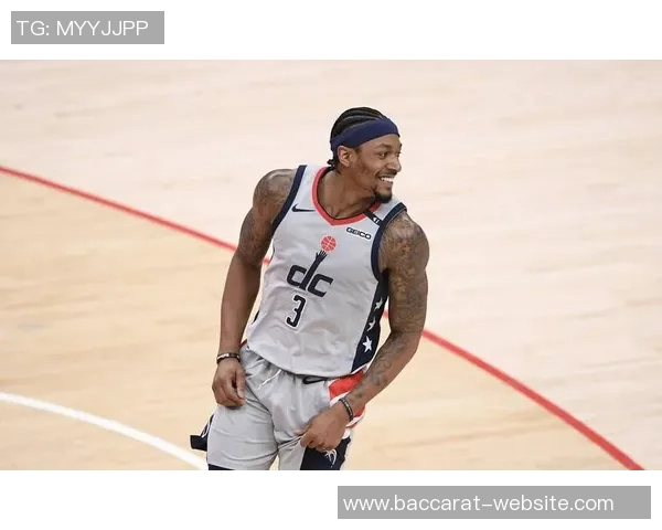 浓眉半场状态低迷未得分仅靠6篮板2助攻支撑球队表现